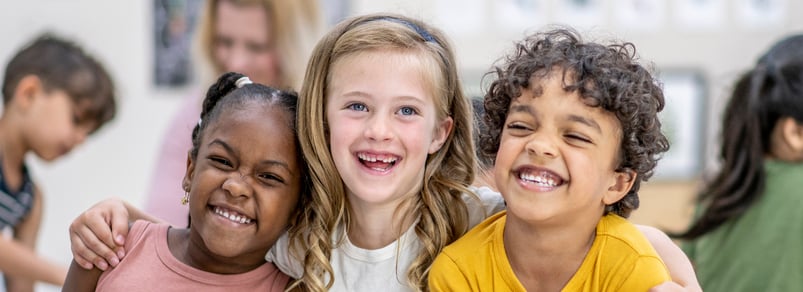 crianças escola educação socioemocional